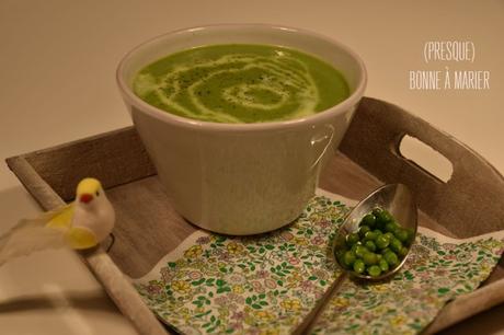 Soupe tiède de petits pois à l’estragon