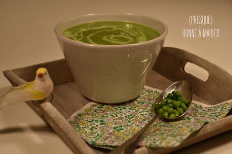 Soupe tiède de petits pois à l’estragon