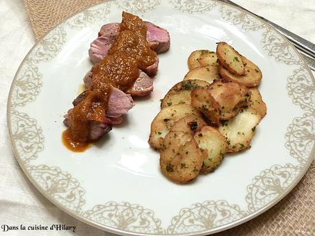 Magret de canard et sa sauce rhubarbe / Duck breast and its rhubarb sauce