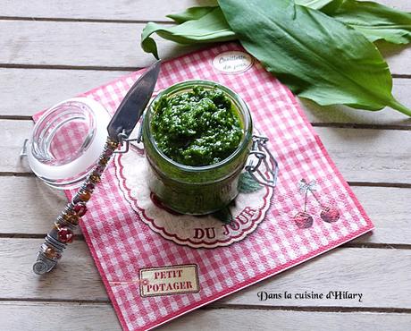 Pesto à l'ail des ours et aux amandes / Bear's garlic and almond pesto