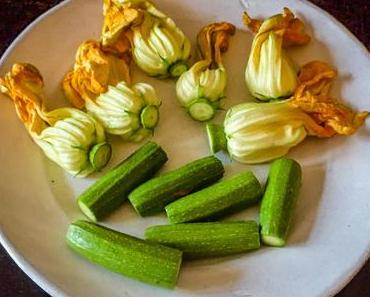 Si vous en trouvez, foncez ! – Fleurs de courgettes en beignet