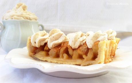 Tarte aux Pommes et Chantilly Praliné aux Noix  dans DESSERTS tarte-au-pommes-gros-planmodifie