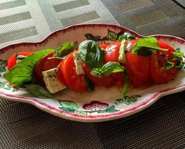 Saison des plantations d’herbes aromatiques et tofu – Caprese vegan