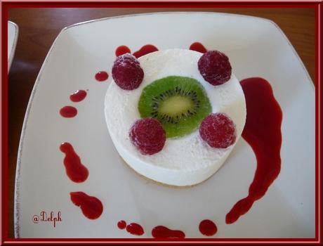 Mousse citronnée kiwi framboises