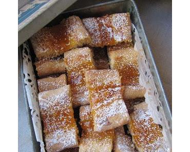 Biscuits creusés à la confiture