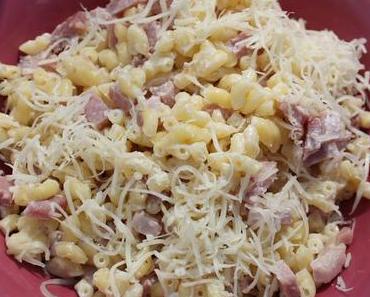 Coquillettes au jambon et à la vache-qui-rit