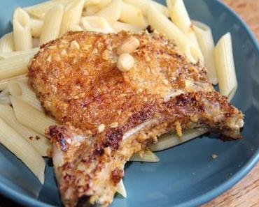 COTES DE PORC PREMIERES, MIEL, MOUTARDE, PANEES A LA CACAHUETE