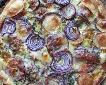Quiche aux oignons rouges et fromage de chèvre.