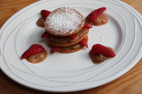 mille-feuille, millefeuille fraise rhubarbe