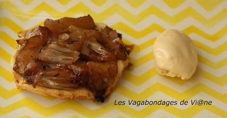 Glace au camembert et petites tatins pomme-échalote