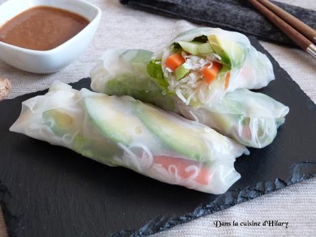 Rouleaux de printemps végétariens et sauce crémeuse aux cacahuètes / Vegan spring rolls and creamy peanut sauce