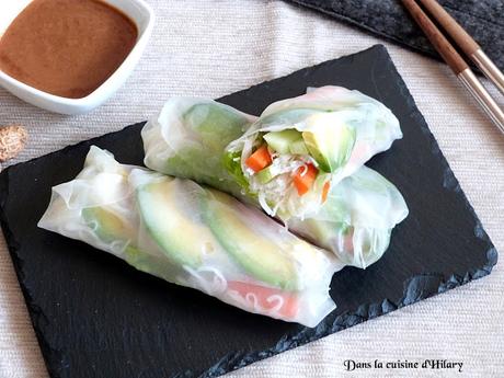 Rouleaux de printemps végétariens et sauce crémeuse aux cacahuètes / Vegan spring rolls and creamy peanut sauce