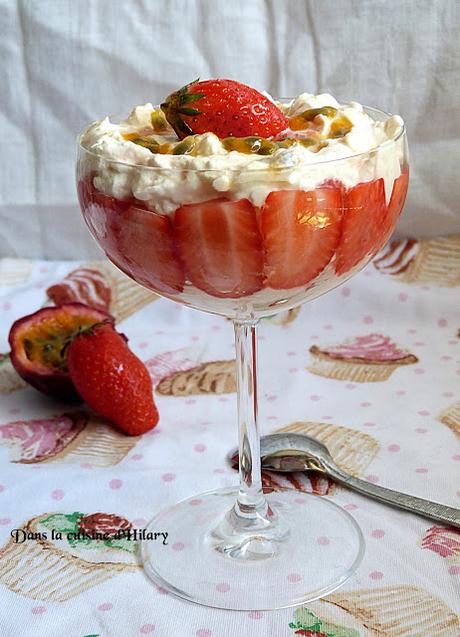 Eton mess aux fraises et fruits de la passion / Strawberry and passion fruit Eton mess