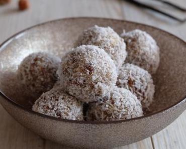 Boules énergétiques express dattes, noisettes et coco – Que la force soit avec toi !