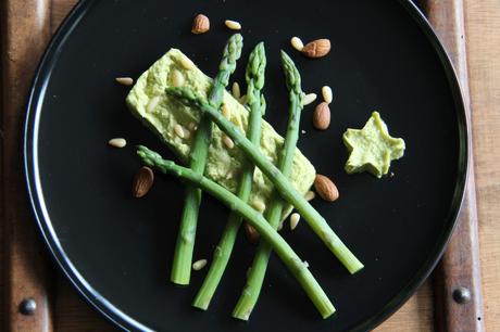 asperges vertes, pesto d'asperges aux amandes