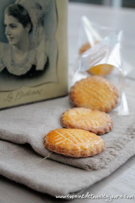 ©www.cuisinedetouslesjours.com - Galettes bretonnes à l'orange