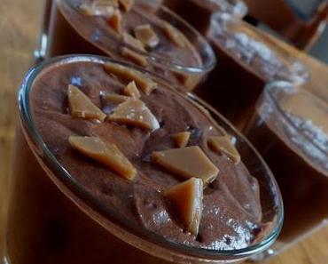 Mousse au chocolat noir {4 ingrédients}