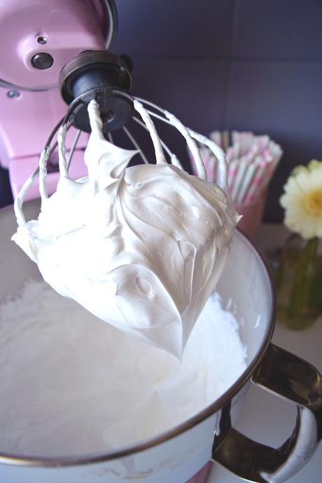 Layer cake framboise vanille glaçage SMBC