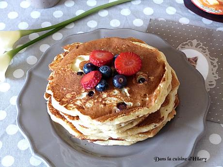 Fluffy pancakes au buttermilk et myrtilles / Blueberry and buttermilk fluffy pancakes