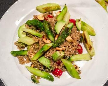 Salade « gold » de printemps – Quinoa et asperges vertes