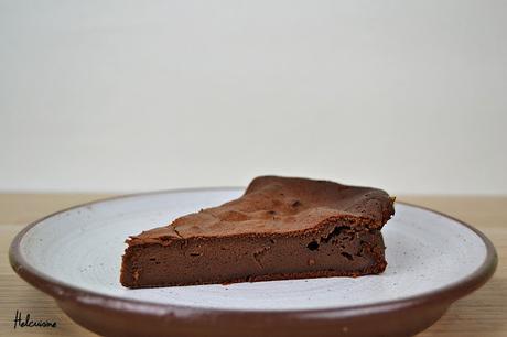 Gâteau au chocolat fondant dans la bouche