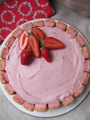 Charlotte mousse aux fruits rouges