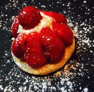 Tartelette aux fraises et betteraves et sa vinaigrette