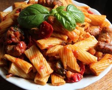 TORTIGLIONI AUX MERGUEZ ET POIVRONS