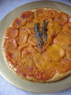 Tatin d'abricot au romarin