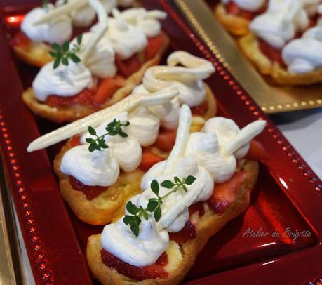 Eclairs citron , fraises, chantilly-mascarpone au thym citronné