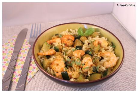 Pâtes aux courgettes, crevettes et épices