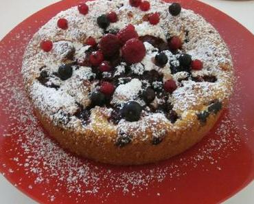 Gâteau moelleux aux fruits rouges