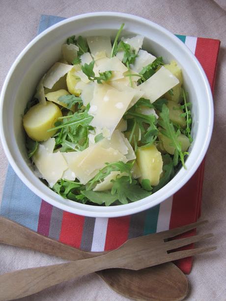 Salade de pommes de terre, roquette et parmesan