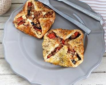 Carrés feuilletés aux influences Grecques / Greek style puff pastry