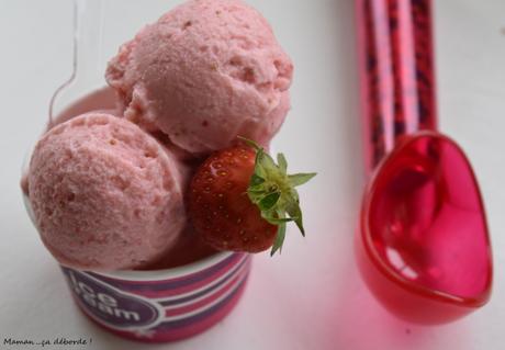 Glace à la fraise et au yaourt à la grecque