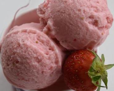 Glace à la fraise et au yaourt à la grecque