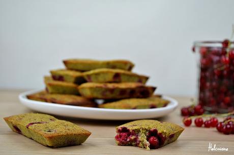 Financiers au thé matcha et groseilles