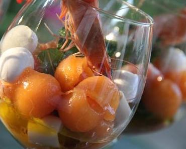 SALADE DE MELON, CREVETTES, COEURS DE PALMIER ET MOZZARELLA
