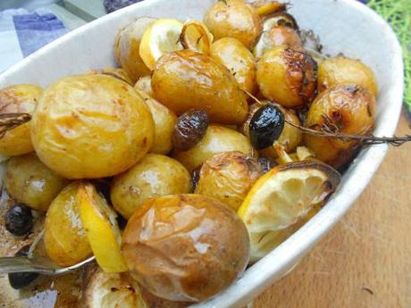 Pommes de terre au citron et aux olives