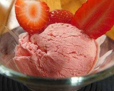 Glace crémeuse aux fraises