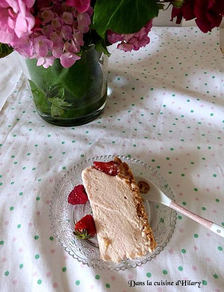 Cheesecake à la fraise façon fraisier (no bake) / No bake strawberry cheesecake