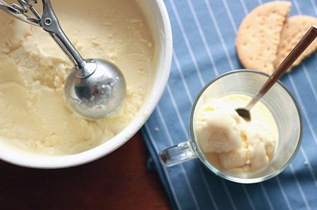 Glace vanille sans sorbetière (sans oeuf)