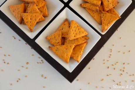 Crackers à la tomate et au sésame