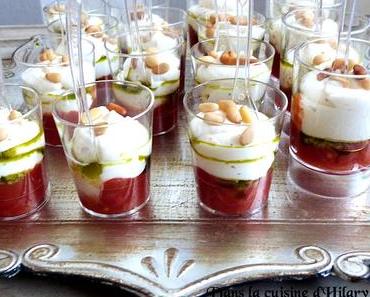Verrines aux accents Italiens : compotée de tomate, chantilly de chèvre, pesto et pignons / Italian glass with tomato, goat cheese and pesto