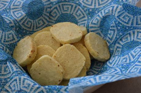 Biscuits apéritifs crème et oignon