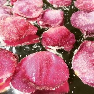 Recette de pétales de rose cristallisés maison