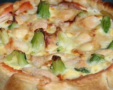 QUICHE TRUITE FUMEE, POMME VERTE, BROCOLI ET CHEVRE