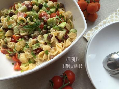 Orecchiette aux tomates cerises, olives de Kalamata et parmesan