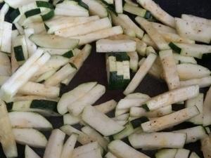 Crevettes au curry vert 