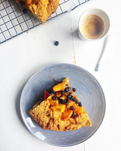 Tarte rustique aux nectarines,abricots et baies d’aronia